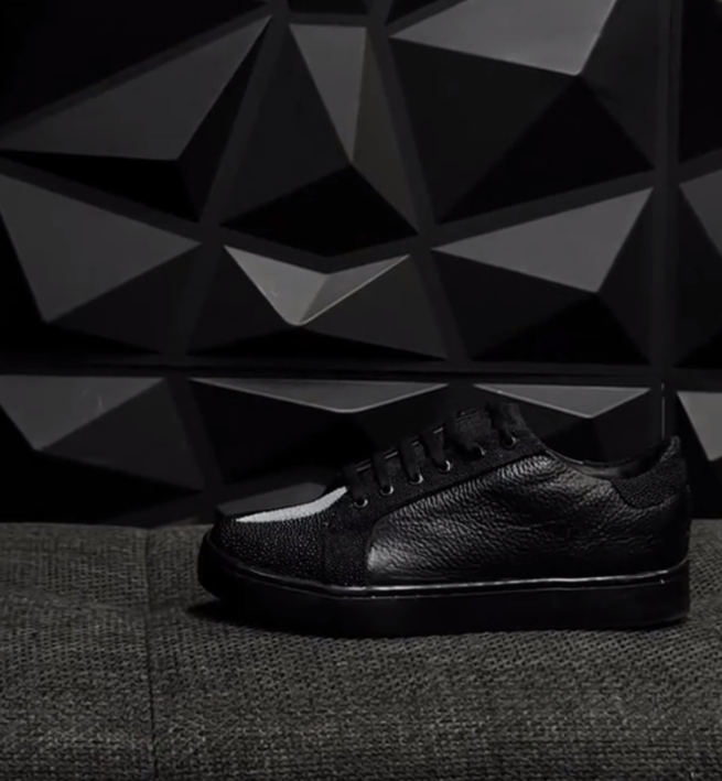 Authentic Stingray Leather Lace-up Sneakers