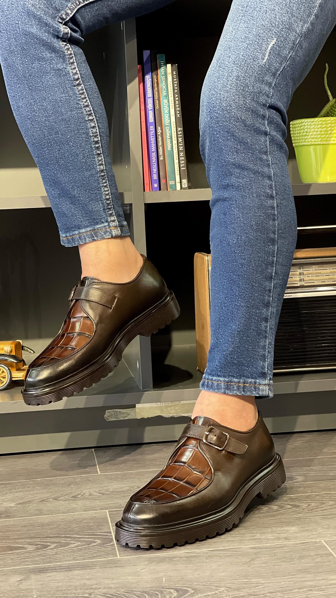 Handmade crocodile leather shoes