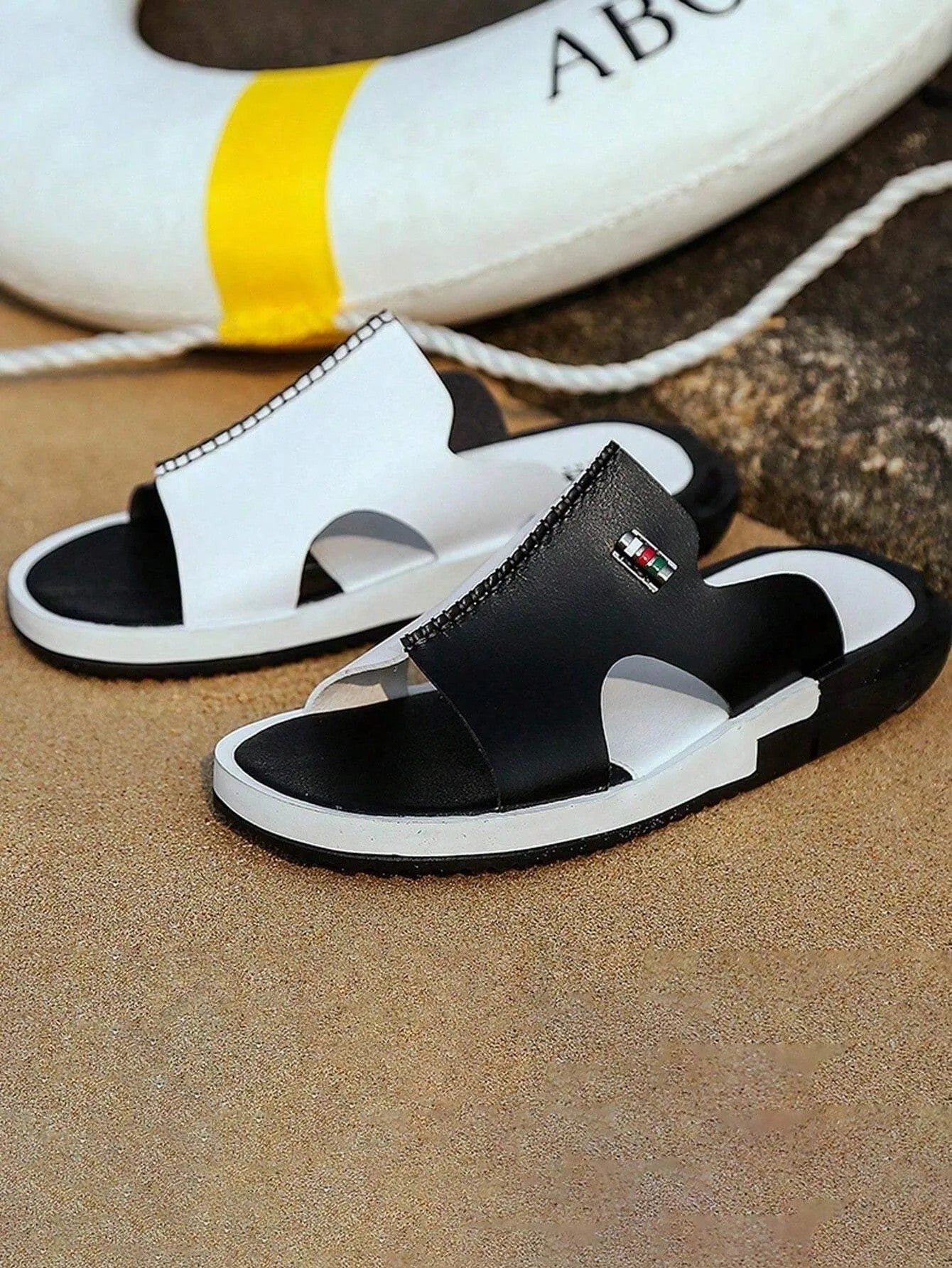Men's Casual Two-tone Beach Walking Open-toe Slippers