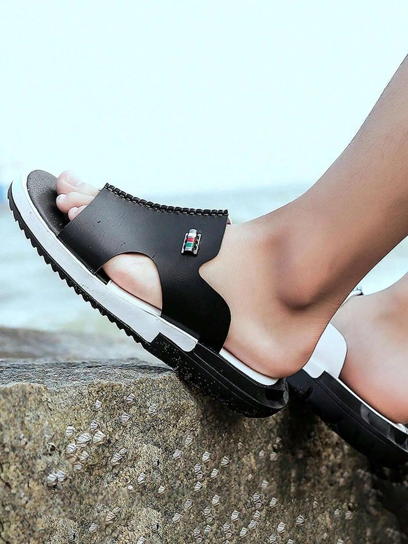 Men's Casual Two-tone Beach Walking Open-toe Slippers