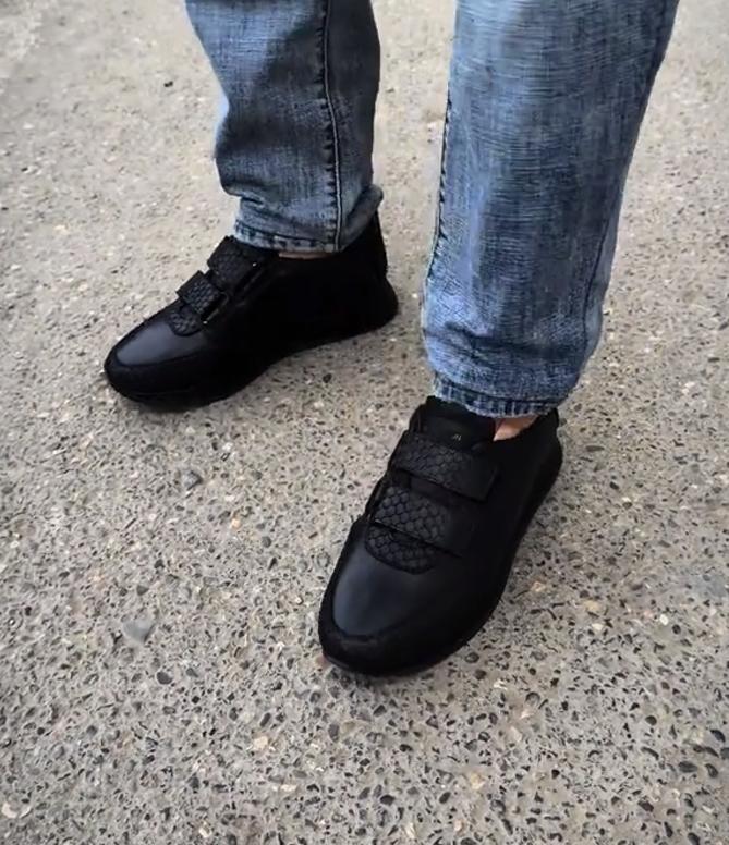 Men's lightweight sneakers