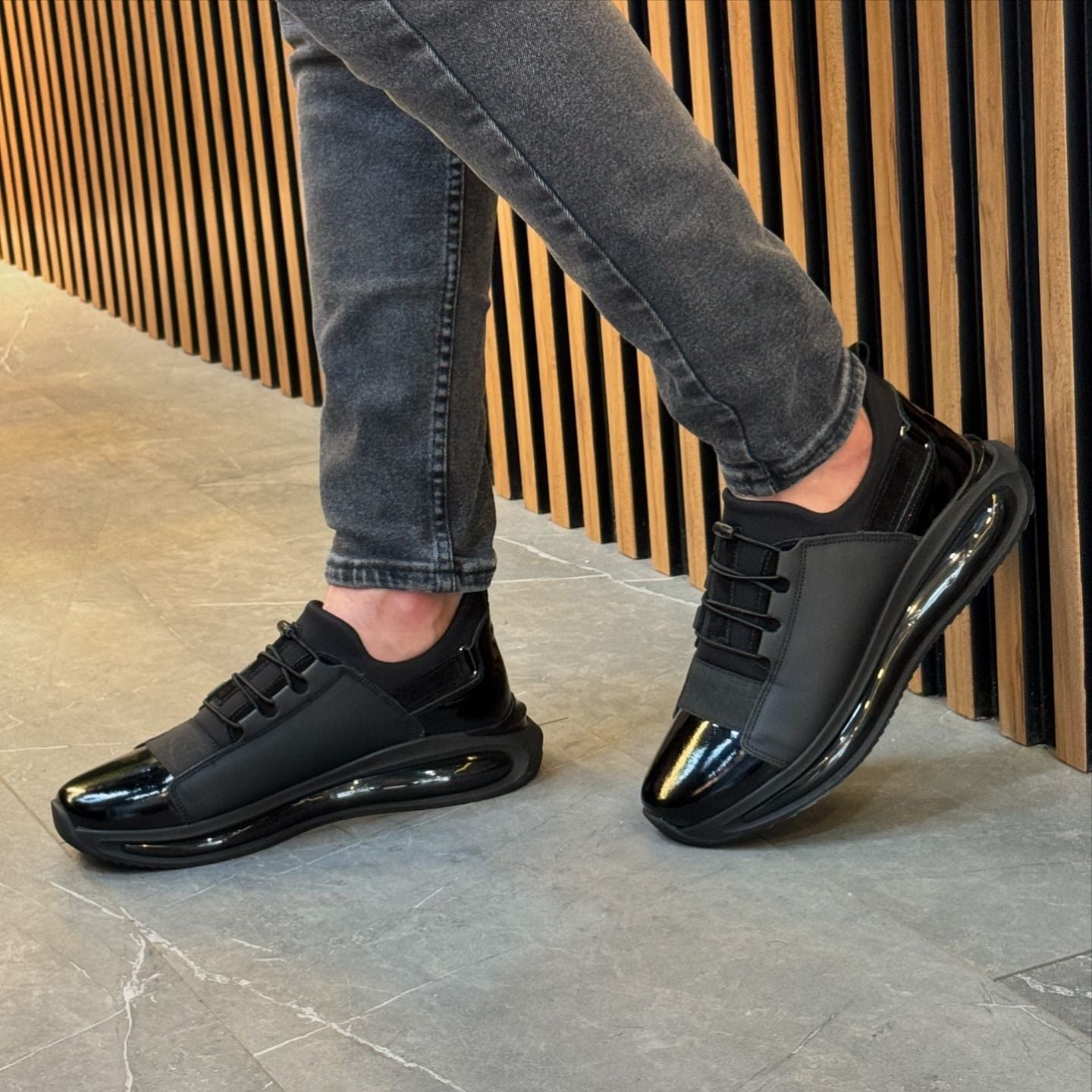 BLACK MATTE GENUINE LEATHER MEN'S SNEAKERS